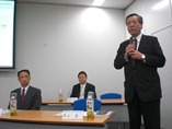 細井＿三菱樹脂インフラテック会見[1].JPG